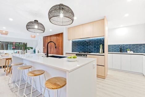 Photo of property in 1/68 Braemar Road, Castor Bay, Auckland, 0620