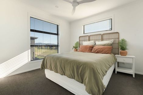 Photo of property in 6 Taniko Lane, Papamoa, 3118