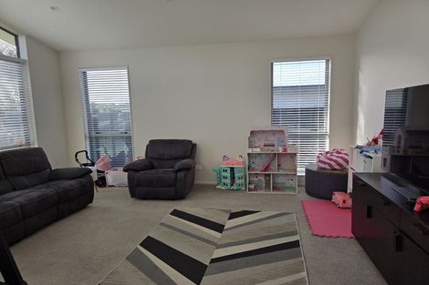 Photo of property in 16 Lydiard Place, Beachlands, Auckland, 2018