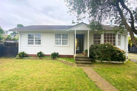 Photo of property in 83 Archmillen Avenue, Pakuranga Heights, Auckland, 2010