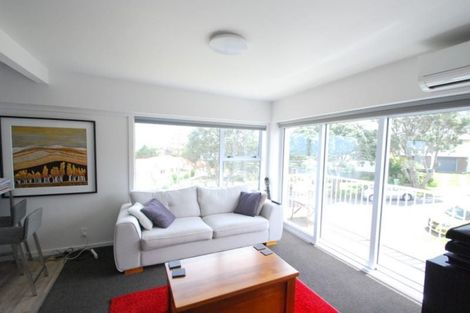 Photo of property in 11/32 Akaroa Drive, Maupuia, Wellington, 6022