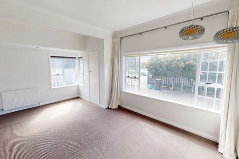 Photo of property in 30 Strathmore Avenue, Strathmore Park, Wellington, 6022