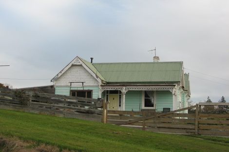 Photo of property in 6 Hill Street, Lawrence, 9532