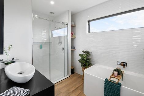 Photo of property in 7 Lesser Close, Rolleston, 7615