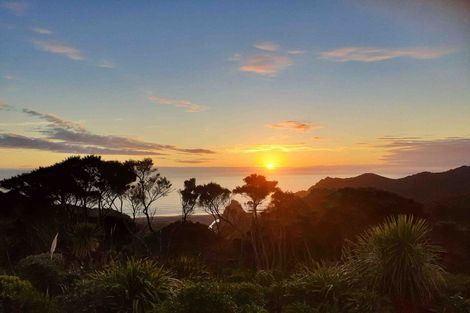 Photo of property in 122 Lone Kauri Road, Karekare, New Lynn, 0772