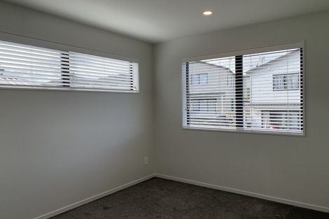 Photo of property in 1/18 Kaimai Avenue, Massey, Auckland, 0614