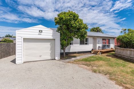 Photo of property in 73 Langdale Avenue, Paraparaumu, 5032