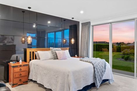 Photo of property in 11 Majestic Chance, Seaward Bush, Invercargill, 9812