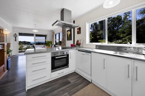 Photo of property in 31 Whakapaki Street, Urenui, 4375