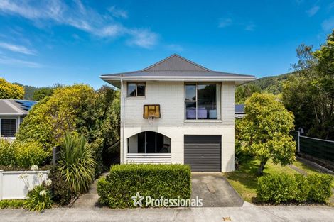 Photo of property in 1/4 Parera Grove, Heretaunga, Upper Hutt, 5018