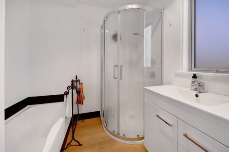 Photo of property in 43 Celia Street, Stratford, 4332