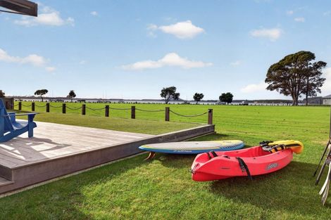 Photo of property in 26 Harbour View Road, Omokoroa, 3114