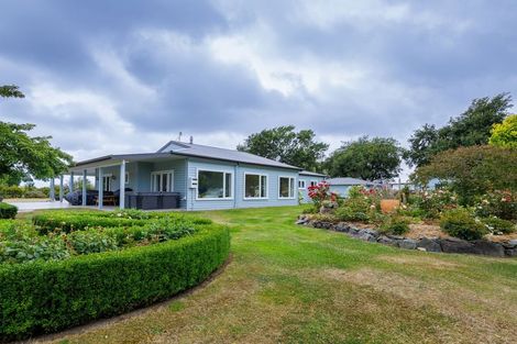 Photo of property in 302 Timaru Road, Waimate, 7978