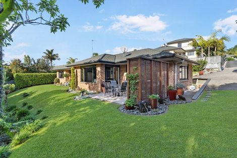 Photo of property in 11 Grovenor Drive, Orewa, 0931