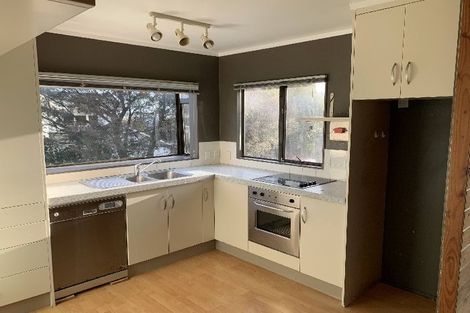 Photo of property in 1/33 Becroft Drive, Forrest Hill, Auckland, 0620