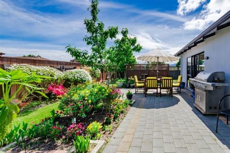 Photo of property in 3 Central Park, Paraparaumu Beach, Paraparaumu, 5032