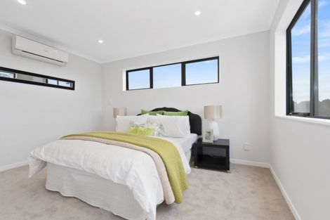 Photo of property in 10 Riroriro Road, Hobsonville, Auckland, 0616