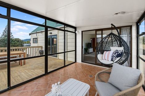 Photo of property in 189 Tutere Street, Waikanae Beach, Waikanae, 5036