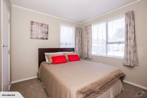 Photo of property in 9 Glucina Place, Glen Eden, Auckland, 0602