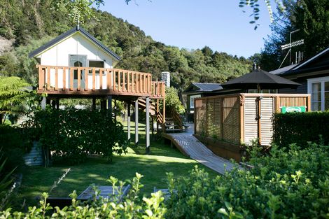 Photo of property in 29 Rereahu Avenue, Hatepe, Turangi, 3382