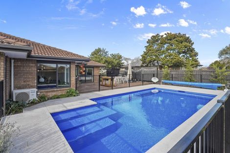 Photo of property in 28 Madison Street, Cambridge, 3434