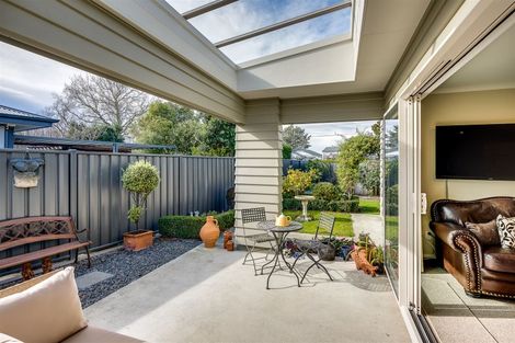 Photo of property in 4 Waitaha Place, Clive, 4102