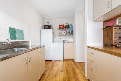 Photo of property in 226 Dowse Drive, Maungaraki, Lower Hutt, 5010