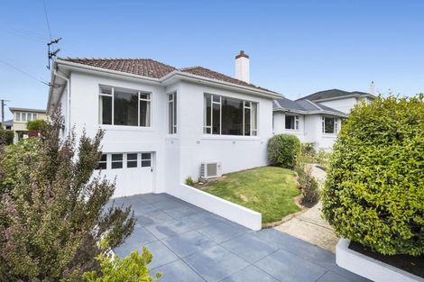Photo of property in 129 Eglinton Road, Mornington, Dunedin, 9011