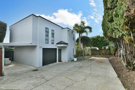 Photo of property in 2/1376 Whangaparaoa Road, Army Bay, Whangaparaoa, 0930