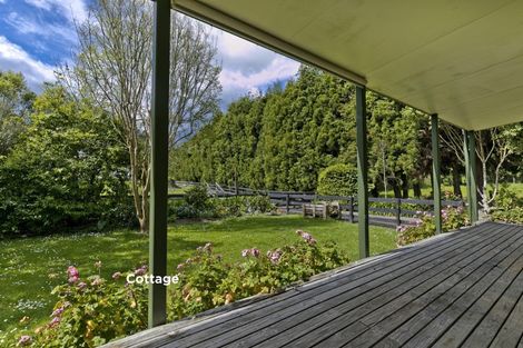 Photo of property in 9 Dysart Lane, Kumeu, 0891