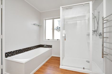 Photo of property in 10 Admiral Crescent, Flagstaff, Hamilton, 3210