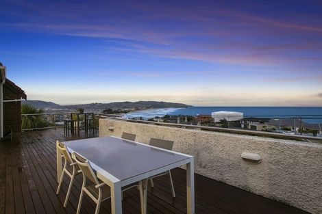 Photo of property in 50 Cliffs Road, Saint Clair, Dunedin, 9012