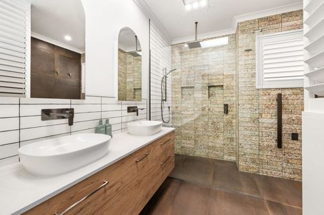 Photo of property in 12 Lennon Grove, Havelock North, 4130