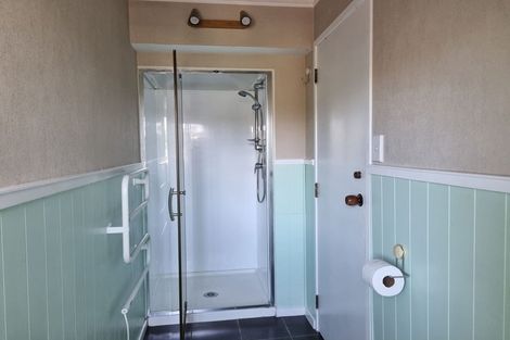 Photo of property in 31 Colmar Road, Mellons Bay, Auckland, 2014