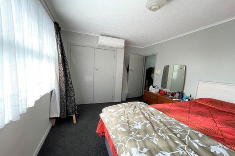 Photo of property in 10 Hinau Street, New Lynn, Auckland, 0600