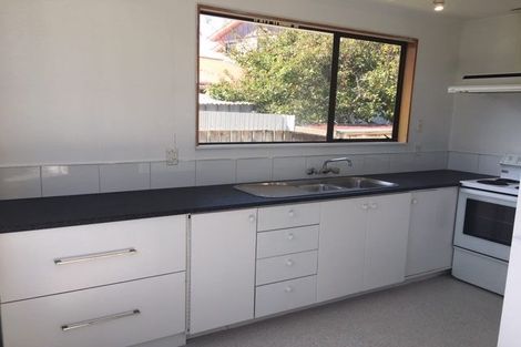 Photo of property in 2 Hewson Crescent, Otaki Beach, Otaki, 5512