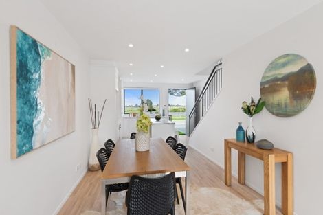 Photo of property in 16 Orford Lane, Takanini, 2112