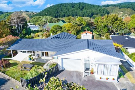 Photo of property in 48 Moana Road, Paraparaumu, 5032