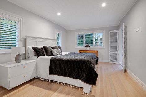 Photo of property in 23 Motuora Road, Manly, Whangaparaoa, 0930