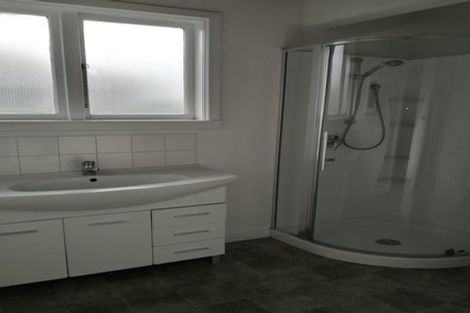 Photo of property in 124 Maidstone Road, Ilam, Christchurch, 8041