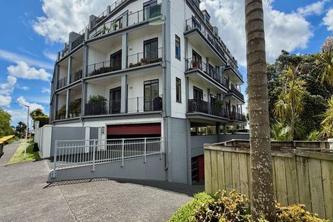 Photo of property in 4/99 Mokoia Road, Birkenhead, Auckland, 0626