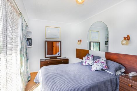 Photo of property in 100 Puketapu Road, Taradale, Napier, 4112