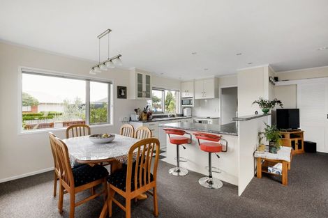 Photo of property in 3 Dallinger Street, St Andrews, Hamilton, 3200