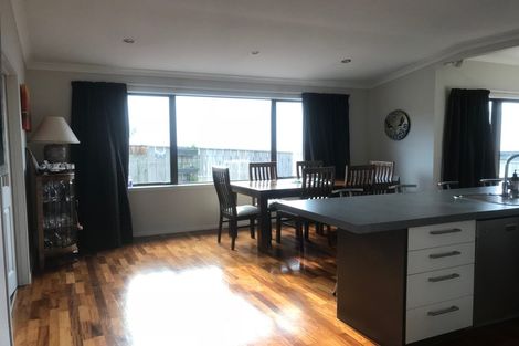 Photo of property in 71 Te Puia Drive, Aotea, Porirua, 5024