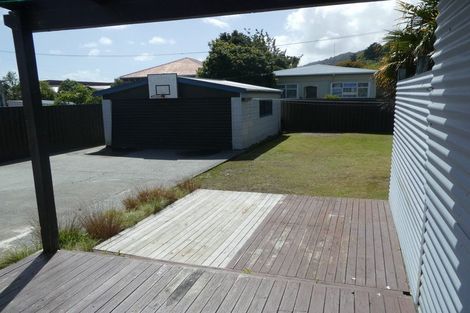 Photo of property in 33 Murray Street, Greymouth, 7805