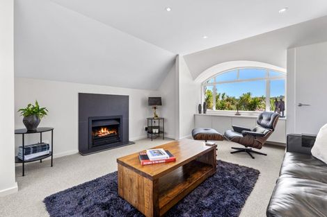 Photo of property in 2/20 Gulf View Road, Murrays Bay, Auckland, 0630