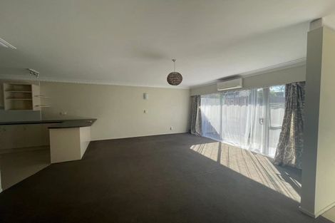 Photo of property in 1/6 Pamela Place, New Lynn, Auckland, 0600