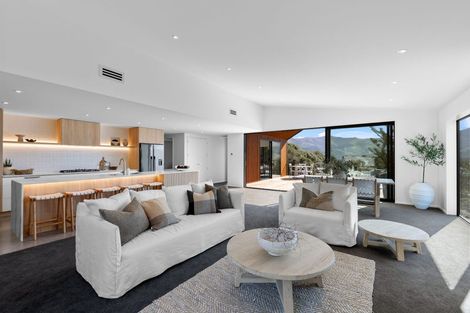 Photo of property in 50 Hempleman Drive, Akaroa, 7520