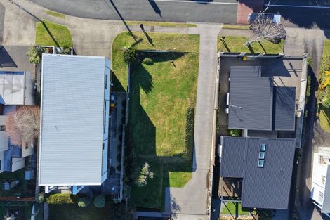 Photo of property in 28 Lismore Street, Strandon, New Plymouth, 4312
