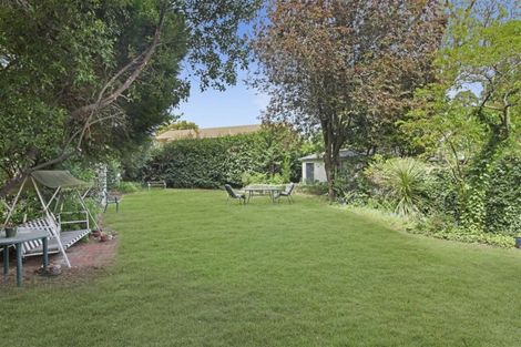 Photo of property in 152 North Parade, Richmond, Christchurch, 8013